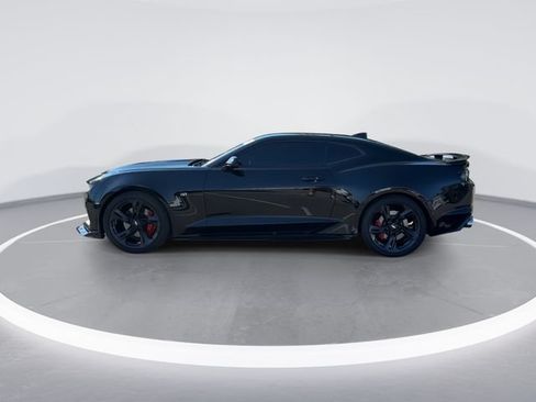 Used 2019 Chevrolet Camaro SS RWD image 8