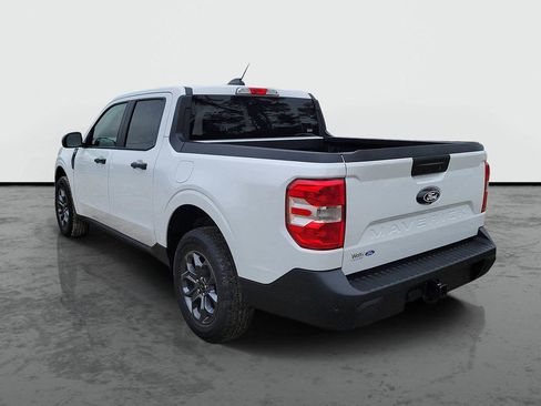 New 2026 Ford Maverick XLT w/ Equipment Group 301A AWD/4WD image 3