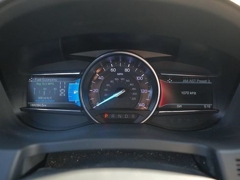 Used 2018 Ford Explorer Limited w/ Equipment Group 301A FWD image 17