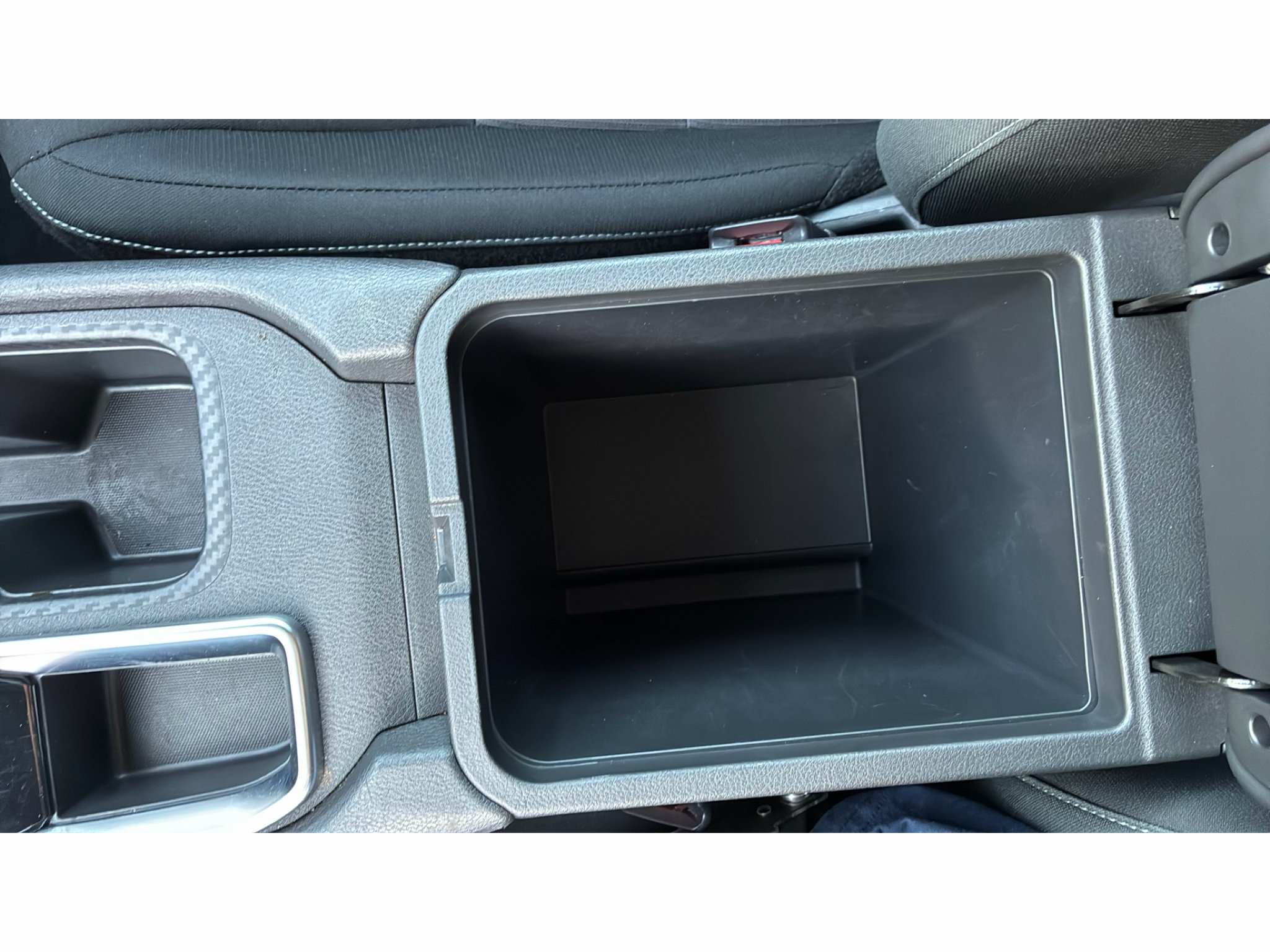 Used 2025 Nissan Sentra SV FWD image 18