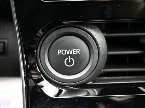 Used 2023 Toyota bZ4X Limited image 22