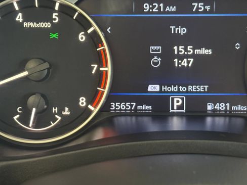 Used 2025 Nissan Altima 2.5 SV FWD image 41