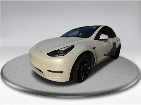 Used 2022 Tesla Model Y Performance AWD/4WD image 12