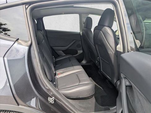 Used 2025 Tesla Model Y Performance AWD/4WD image 18