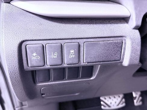 Used 2022 Mitsubishi Eclipse Cross LE image 10