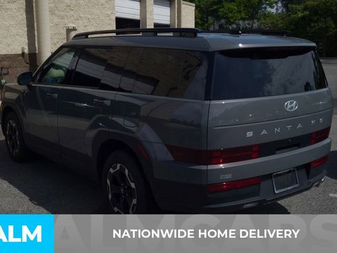 Used 2025 Hyundai Santa Fe SEL image 4