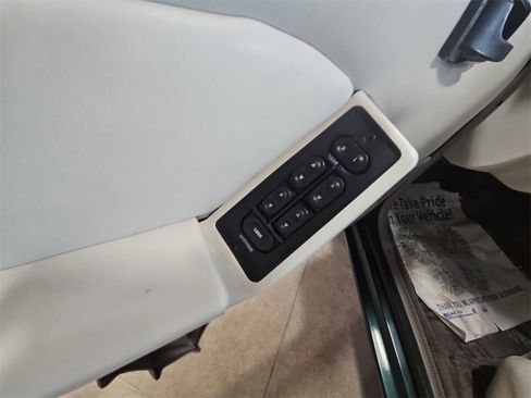 Used 1990 Ford Mustang LX image 15