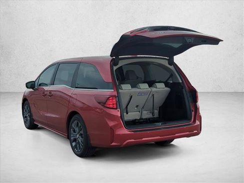 New 2026 Honda Odyssey Touring image 10