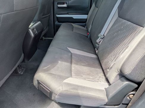 Used 2015 Toyota Tundra SR5 w/ SR5 Upgrade Package image 16