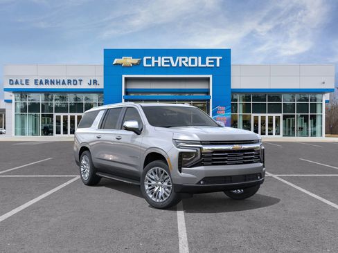 New 2026 Chevrolet Suburban Premier image 2