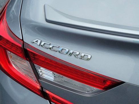 Used 2019 Honda Accord Sport image 7