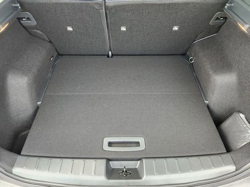 New 2025 Nissan Kicks SR image 22