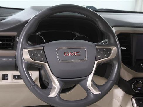 Used 2021 GMC Acadia Denali w/ Denali Ultimate Package AWD/4WD image 7
