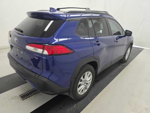 Used 2024 Toyota Corolla Cross LE FWD image 4