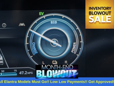 New 2025 Hyundai Elantra Limited image 40