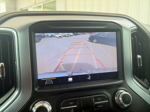 Used 2019 GMC Sierra 1500 SLT RWD image 15