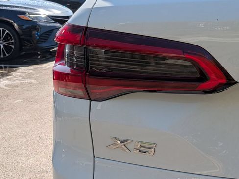 Used 2019 BMW X5 xDrive40i w/ Convenience Package AWD/4WD image 25