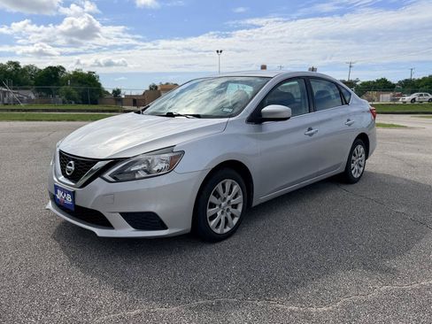 Used 2017 Nissan Sentra SV FWD image 7