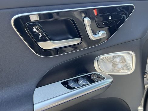 New 2025 Mercedes-Benz GLC 350e 4MATIC image 20