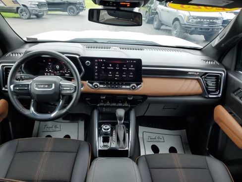 Used 2023 GMC Canyon AT4 w/ Canyon Safety Plus Package AWD/4WD image 16