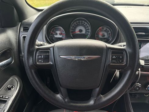 Used 2013 Chrysler 200 LX FWD image 13