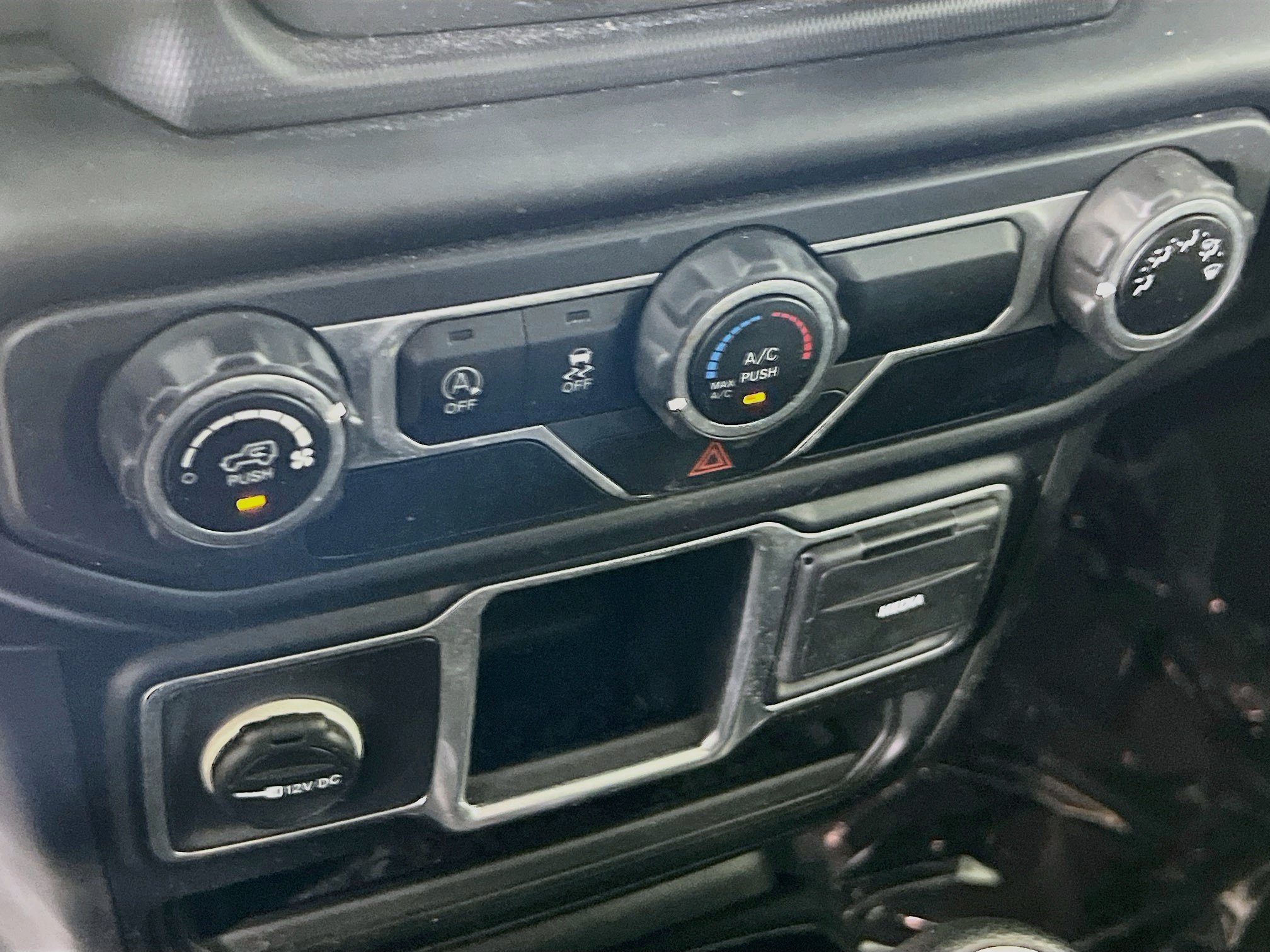 Used 2018 Jeep Wrangler Unlimited Sport AWD/4WD image 15
