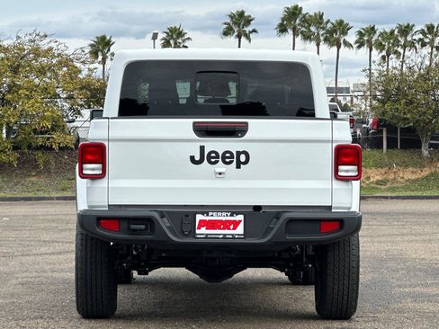 New 2026 Jeep Gladiator Sport image 5