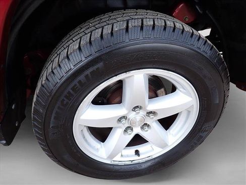 Used 2012 Jeep Liberty Limited AWD/4WD image 7