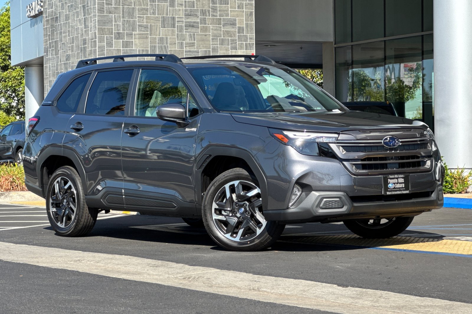 New 2026 Subaru Forester Premium AWD/4WD image 2
