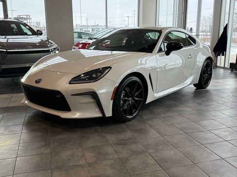 New 2026 Toyota GR86 Premium image 1