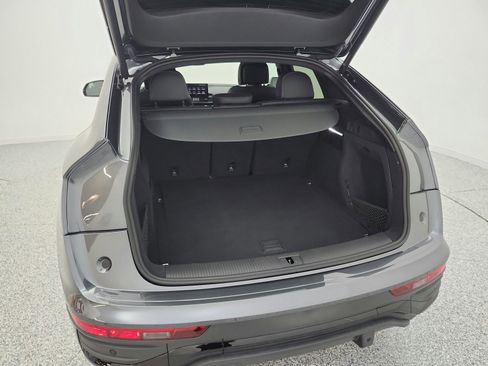 Used 2023 Audi Q5 2.0T Premium Plus w/ Premium Plus Package image 22