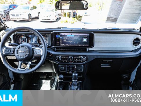 Used 2024 Jeep Wrangler Sahara image 24