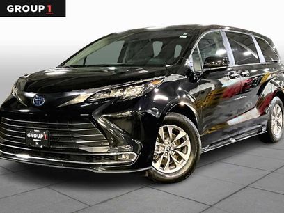 Certified 2024 Toyota Sienna XLE