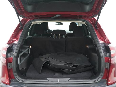 Used 2015 Jeep Cherokee Latitude AWD/4WD image 16