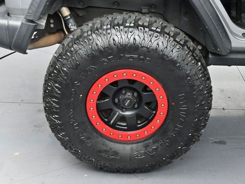 Used 2020 Jeep Wrangler Unlimited Rubicon AWD/4WD image 32