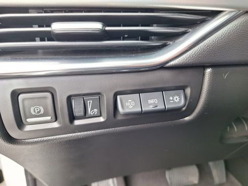 Certified 2023 Cadillac XT4 Premium Luxury w/ Technology Package image 21