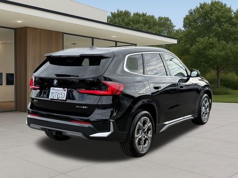 Used 2025 BMW X1 xDrive28i w/ Technology Package image 8