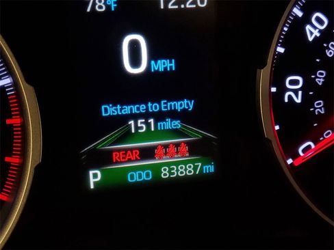 Used 2021 Toyota RAV4 XLE Premium w/ Carpet Mat Package (TMS) image 26