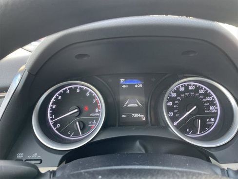 Certified 2021 Toyota Camry LE image 17