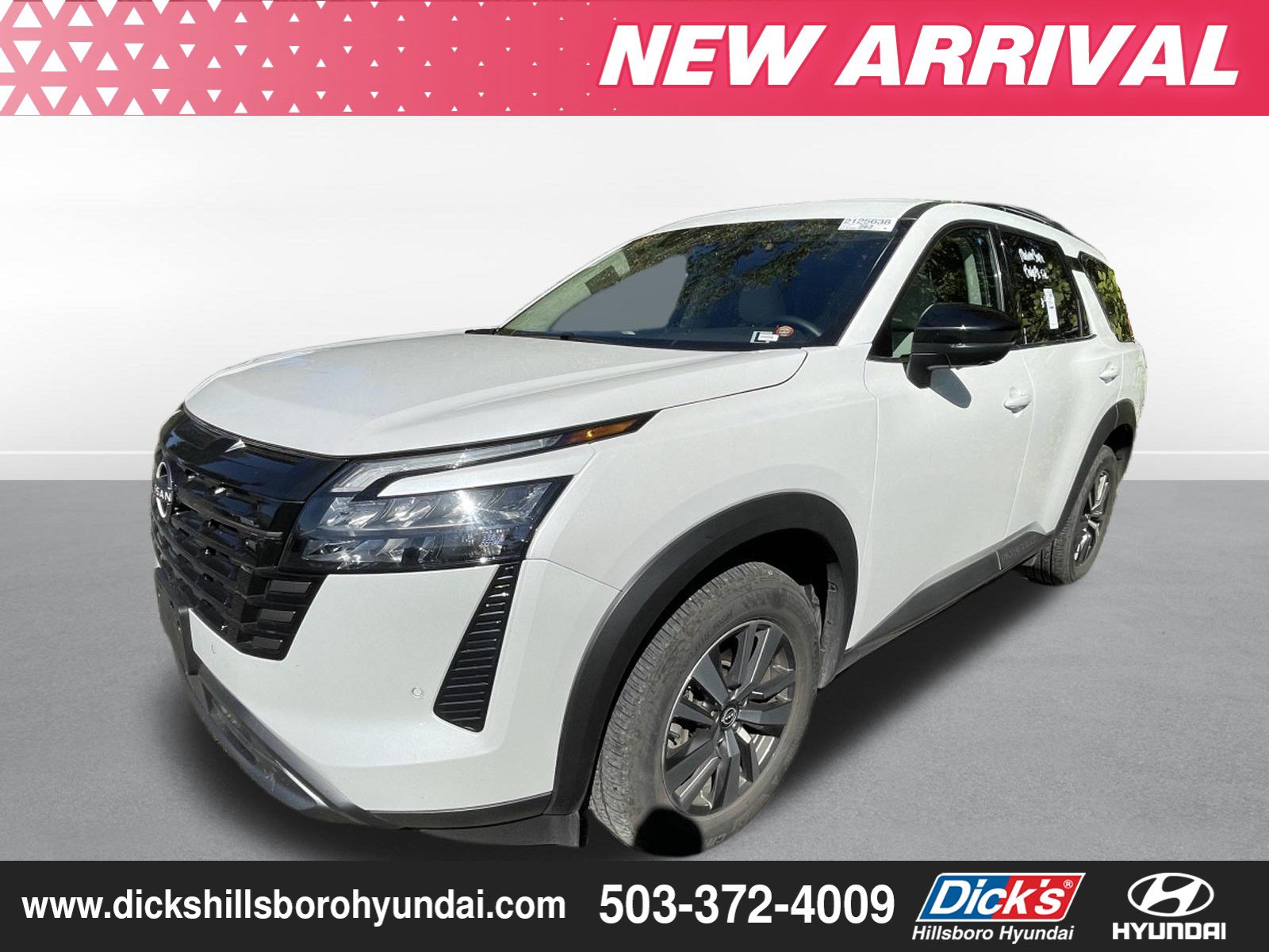 Used 2026 Nissan Pathfinder SL AWD/4WD image 4
