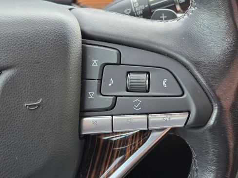 Used 2022 Cadillac Escalade ESV Luxury image 24