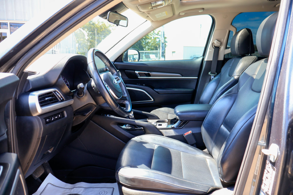 Used 2020 Kia Telluride S FWD image 7