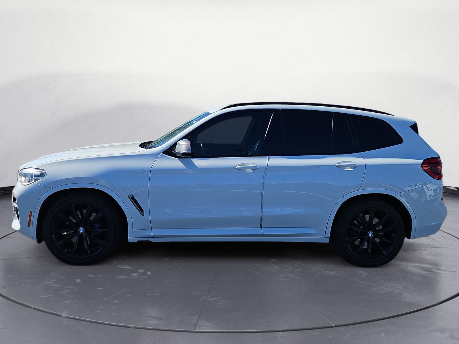 Used 2018 BMW X3 M40i AWD/4WD image 3