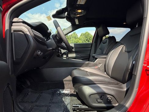 New 2025 Jeep Compass Limited w/ Sun & Sound Group image 2