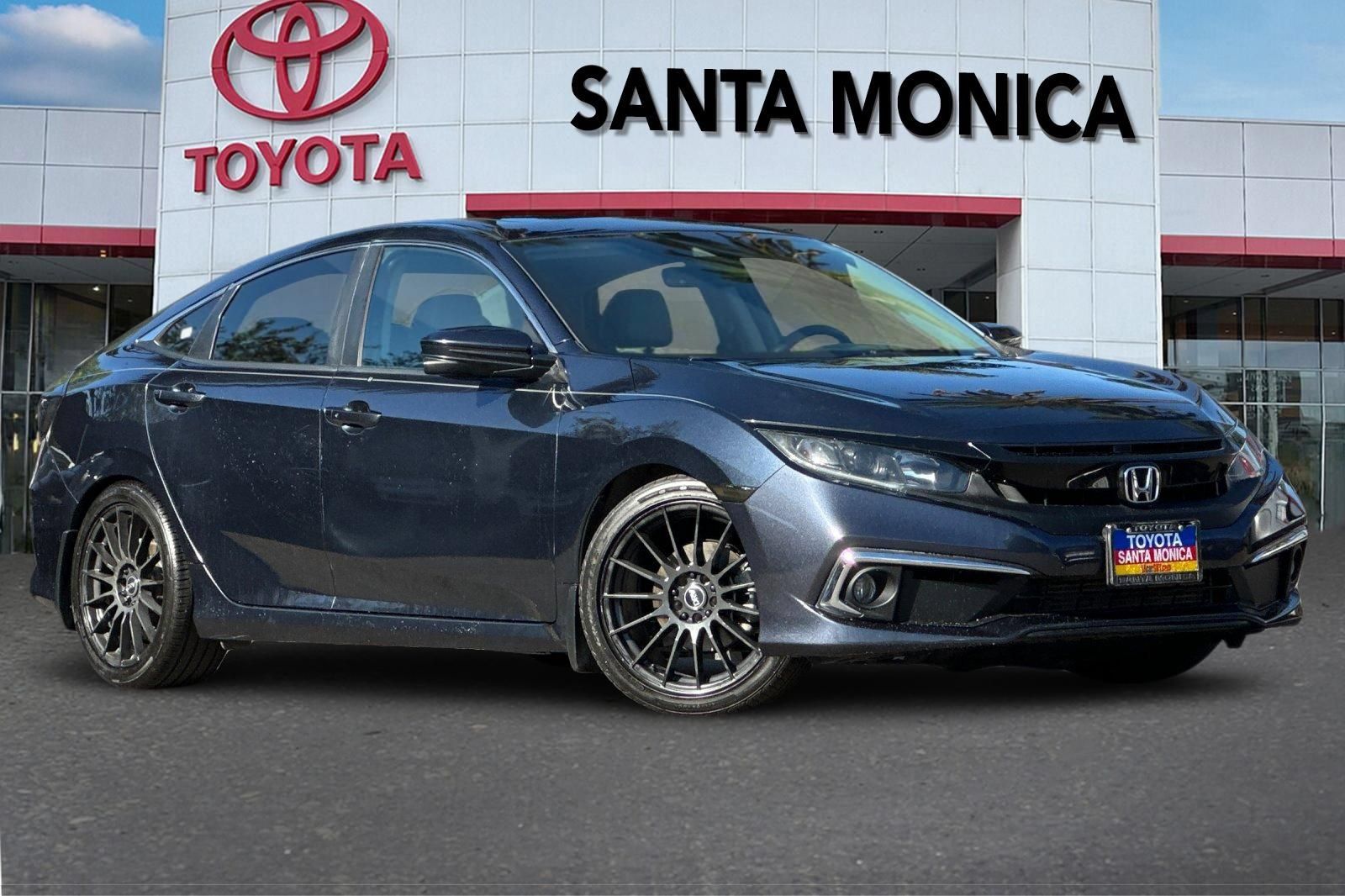 Used 2019 Honda Civic EX-L image 2