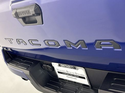 Used 2024 Toyota Tacoma TRD Off-Road image 8