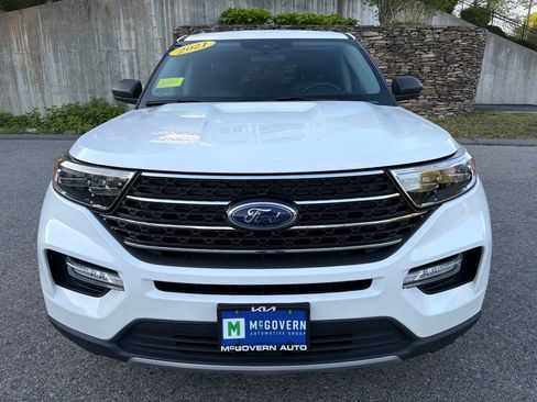 Used 2021 Ford Explorer XLT w/ Equipment Group 202A AWD/4WD image 7