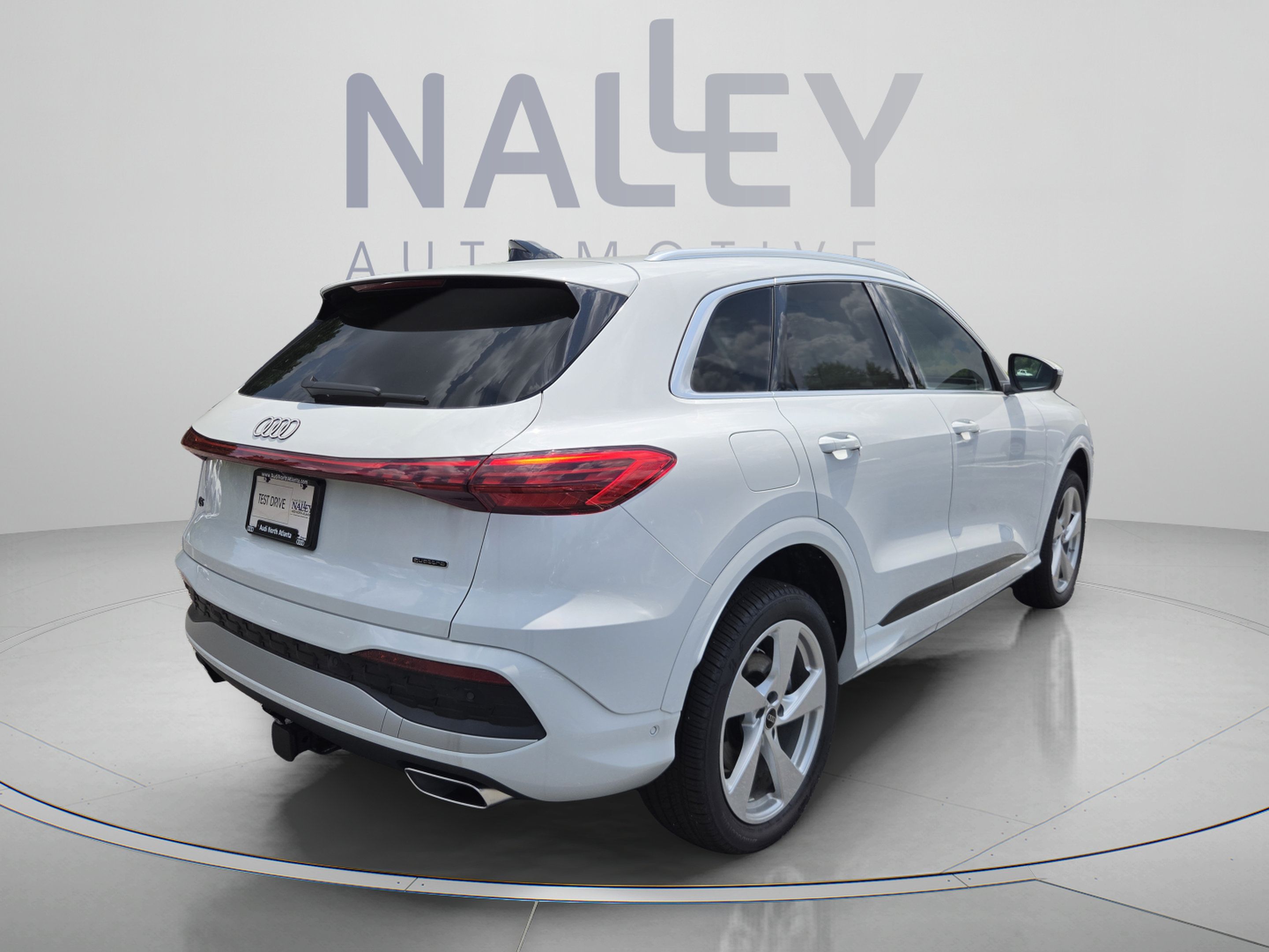 New 2025 Audi Q5 Premium Plus AWD/4WD image 6