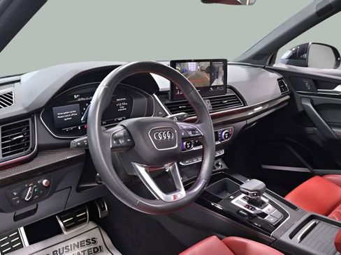Used 2021 Audi SQ5 Prestige w/ Prestige Package image 13