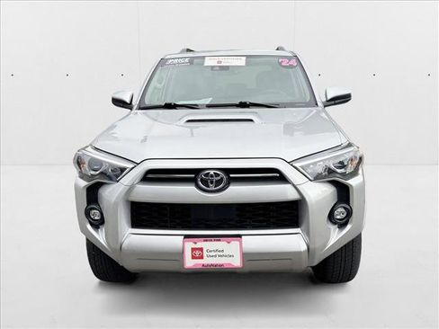 Certified 2024 Toyota 4Runner TRD Off-Road image 2